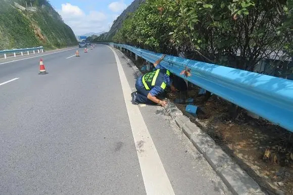 荆州高速路波形护栏